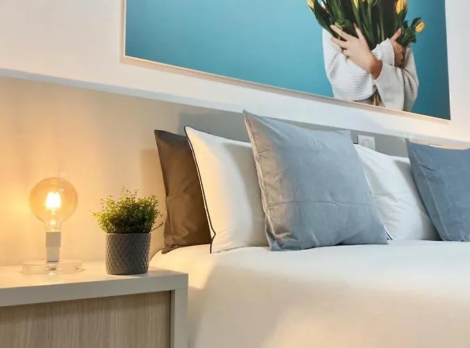 Beeapartments 公寓式酒店 4*