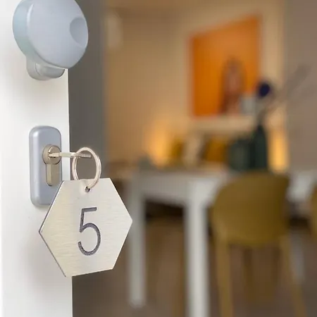 Beeapartments 4* Bari