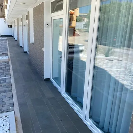 Beeapartments 3*