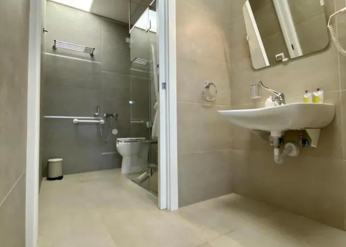 Апарт-отель Beeapartments 4*