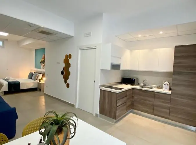 Апарт-отель Beeapartments Бари