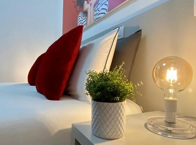 Beeapartments Апарт-отель Бари