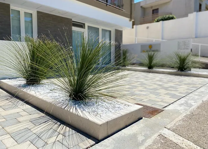 Апарт-отель Beeapartments 4*